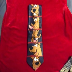 Hanna-Barbera Scooby-Doo tie with navy blue background